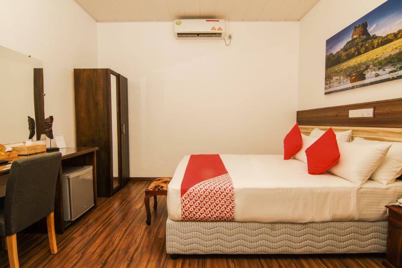Clove Transit Hotel Kotugoda 外观 照片