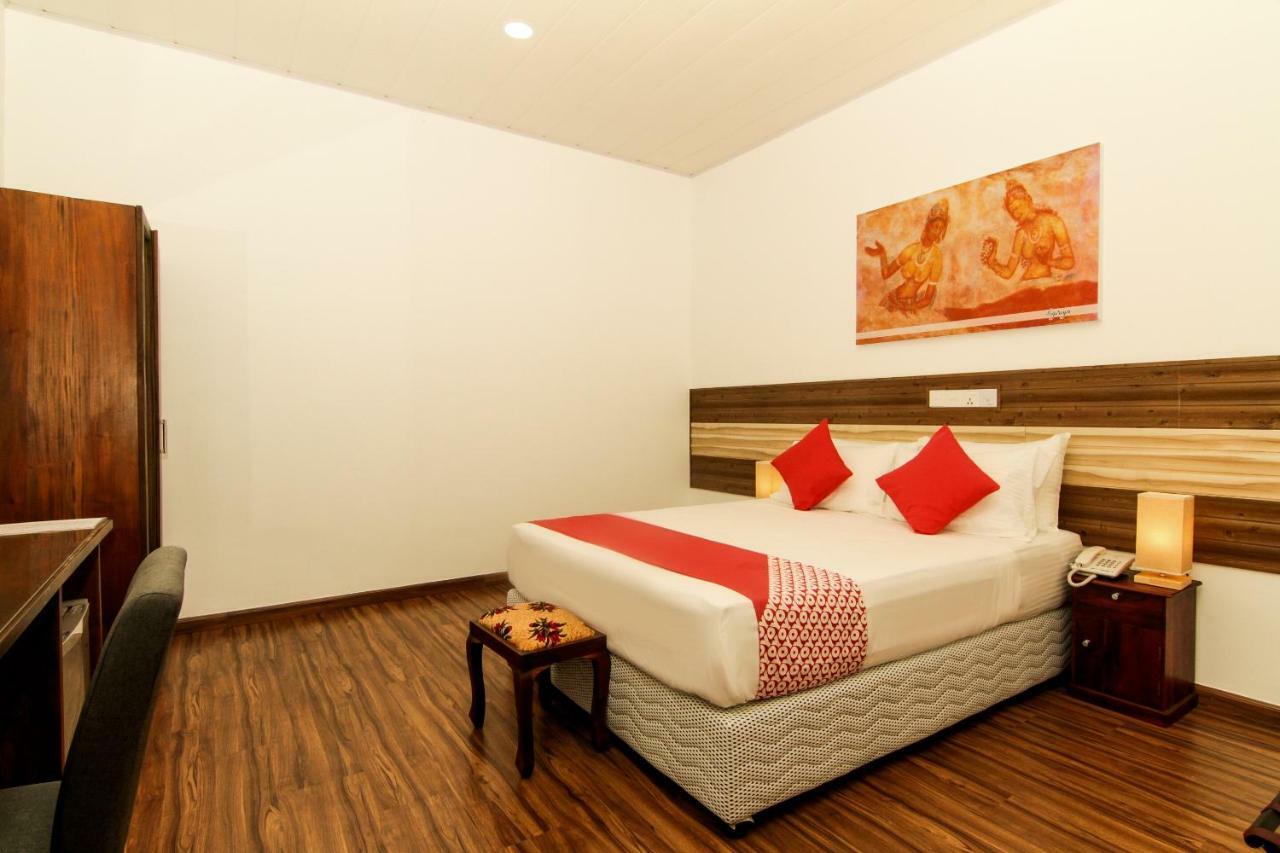 Clove Transit Hotel Kotugoda 外观 照片