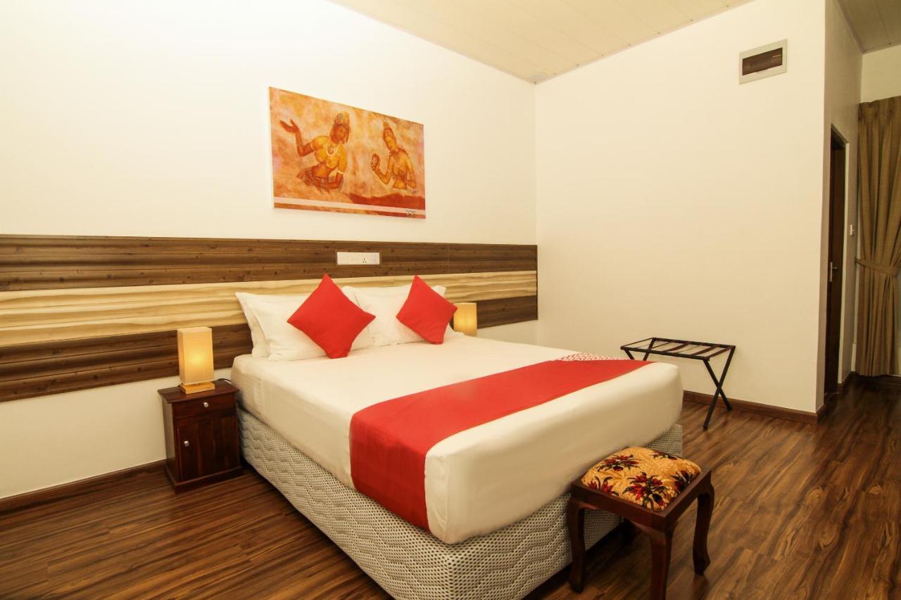 Clove Transit Hotel Kotugoda 外观 照片