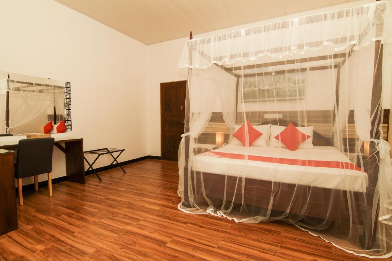 Clove Transit Hotel Kotugoda 外观 照片