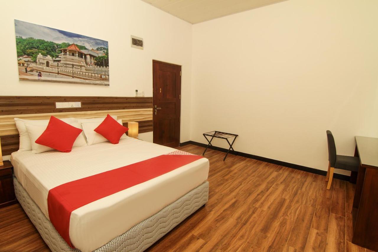 Clove Transit Hotel Kotugoda 外观 照片